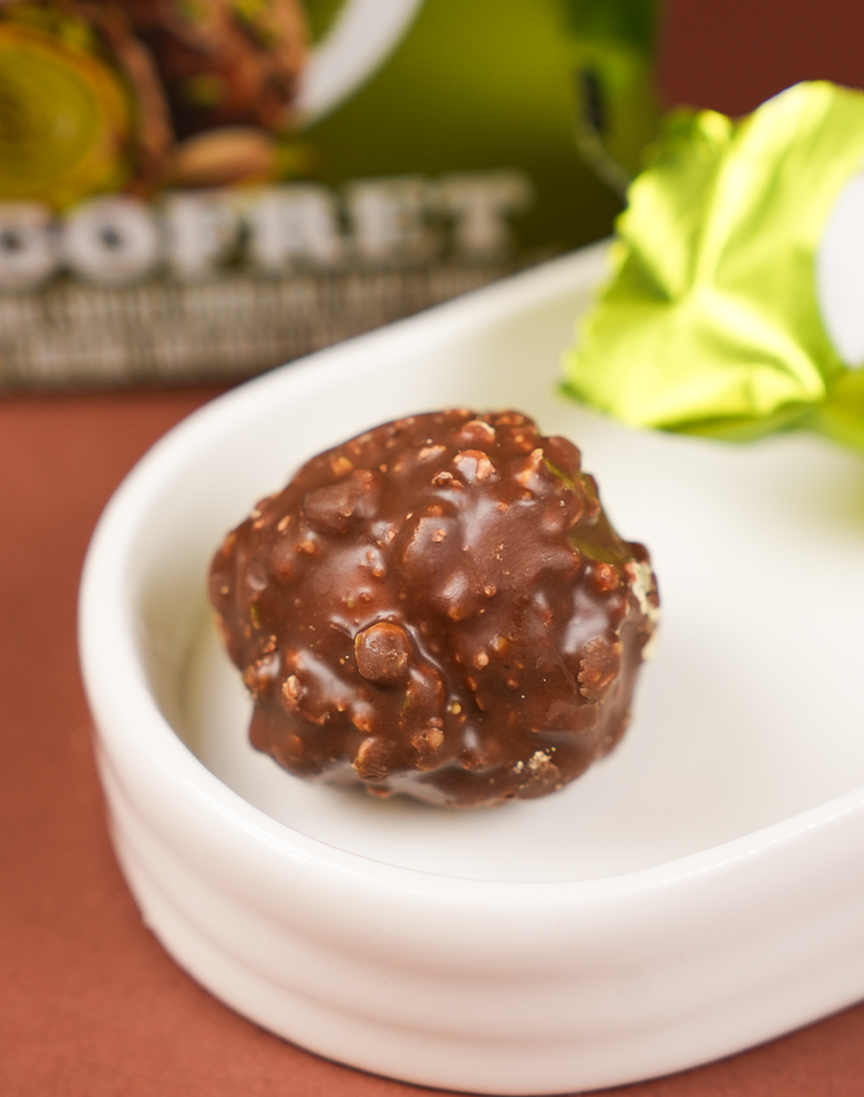 Draft Gold Antep Fıstıklı Dolgulu Sütlü Çikolata Kaplamalı Gofret 150g